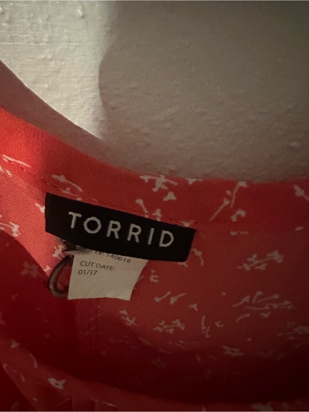 torrid Coral Floral Pintuck Camisole - Picture 2 of 2